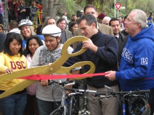 Then Councilmember Eric Garcetti opens a part of the bike path along the Los Angeles River in 2011. (Jim Burns)